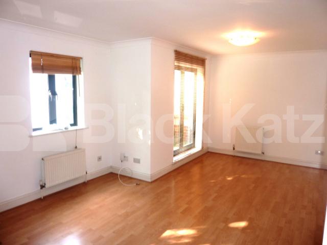 			NEW INSTRUCTION!, 1 Bedroom, 1 bath, 1 reception Flat			 Tollington Way, HOLLOWAY